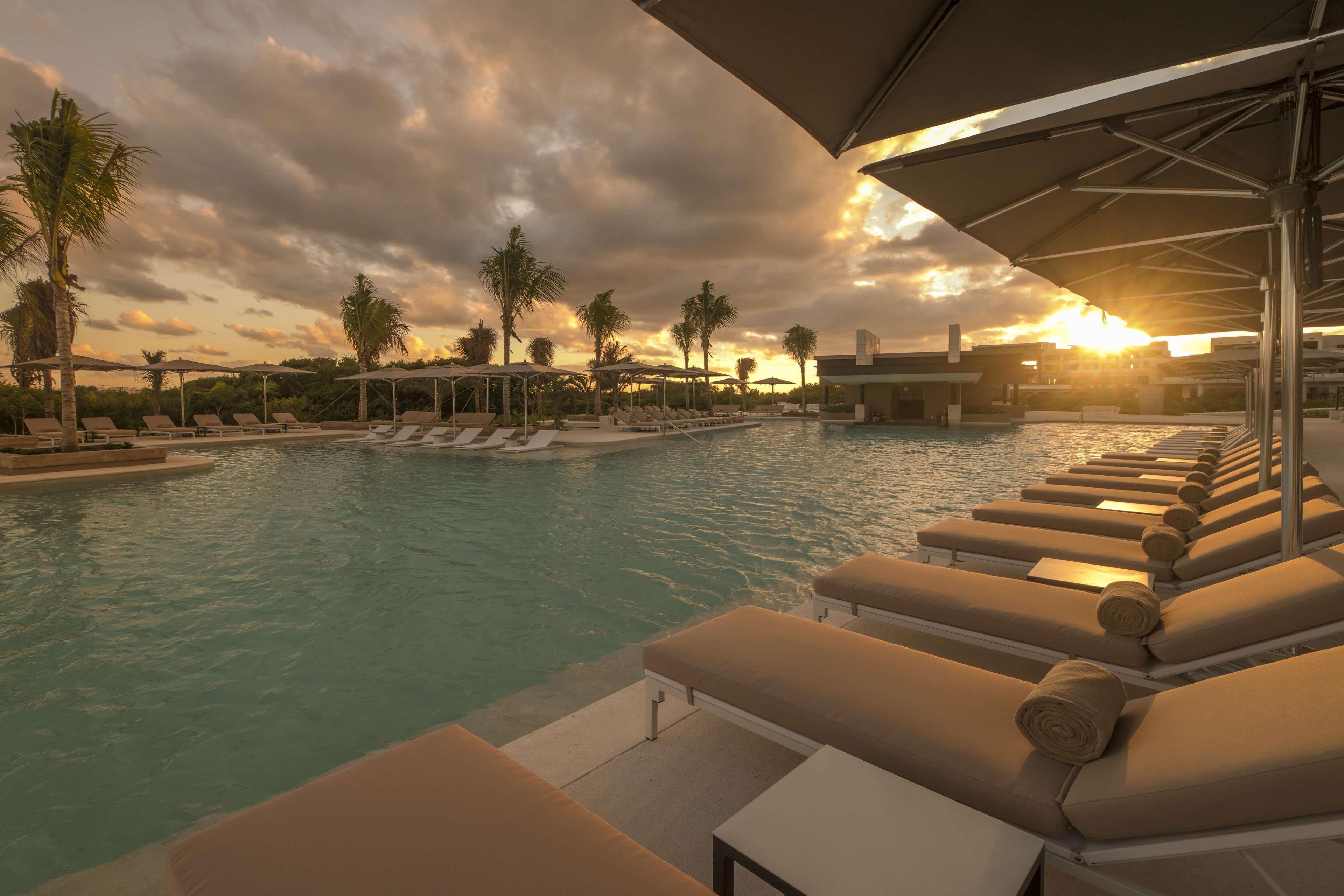 Atelier Playa Mujeres (Adults Only) Hotel Cancun Exterior photo The pool at the hotel